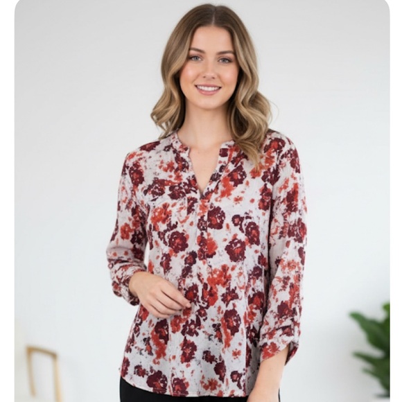 Lucky Brand floral top size medium - Picture 1 of 7